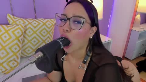 Sophy online show from April 9, 11:59 am