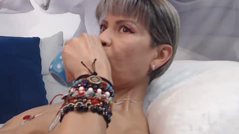 Sophy online show from February 24, 2:58 pm