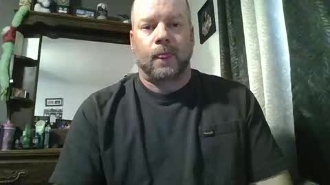 Snapshot of soro00421 chatting on May 12, 7:11 pm soro00421 online show from May 12, 7:11 pm