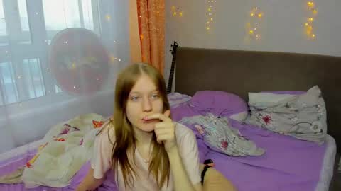 sosaguillypleasure online show from December 5, 3:37 am