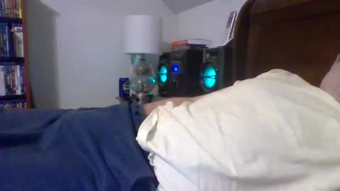 sosofaggot online show from December 16, 8:31 am