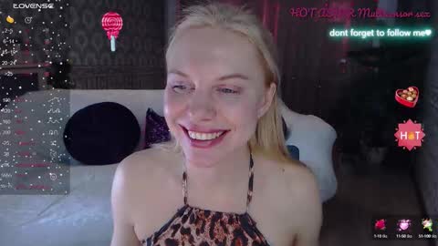 Lisa online show from September 11, 2:11 am