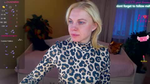 Lisa online show from March 17, 1:43 am