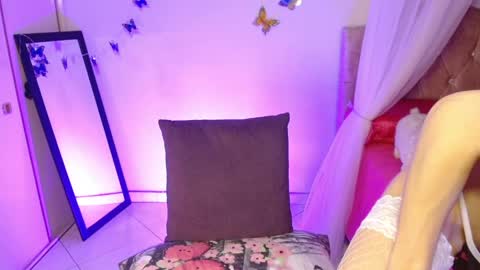 Soul Aura online show from April 2, 3:37 am