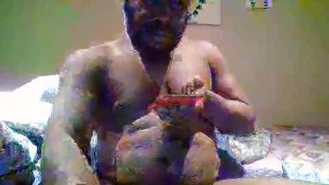 Snapshot of source1012 chatting on January 7, 2:30 pm source1012 online show from January 7, 2:30 pm