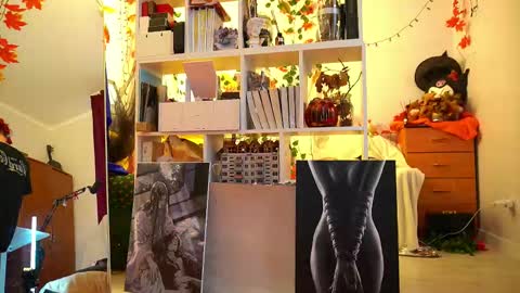 Leah online show from November 16, 12:11 pm