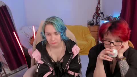 Leah online show from March 22, 5:49 pm