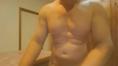 soveryhandsome online show from October 18, 8:15 am