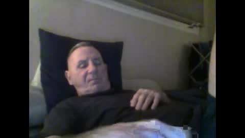 Snapshot of sox1957 chatting on January 17, 2:05 am sox1957 online show from January 17, 2:05 am