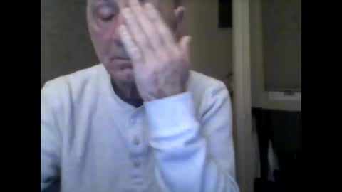 Snapshot of sox1957 chatting on February 1, 10:14 am sox1957 online show from February 1, 10:14 am