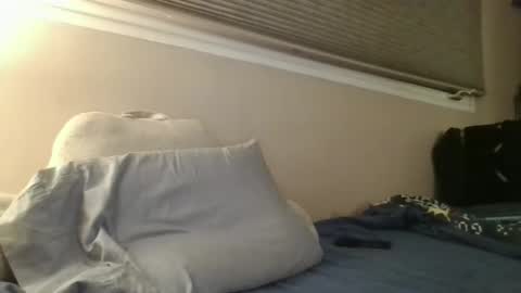 Snapshot of sox1957 chatting on February 10, 12:04 am sox1957 online show from February 10, 12:04 am