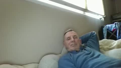 Snapshot of sox1957 chatting on February 18, 7:54 pm sox1957 online show from February 18, 7:54 pm