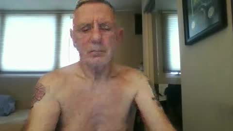 Snapshot of sox1957 chatting on February 23, 12:35 pm sox1957 online show from February 23, 12:35 pm