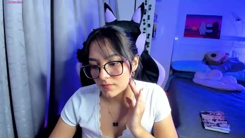 Lili online show from December 16, 11:39 pm