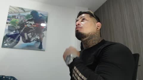 Snapshot of soy_apolo chatting on September 11, 3:17 am soy_apolo online show from September 11, 3:17 am