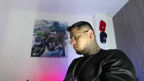 soy_apolo online show from January 12, 8:36 pm