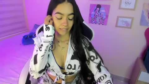Snapshot of soy_gabrielaa chatting on June 22, 1:41 pm soy_gabrielaa online show from June 22, 1:41 pm