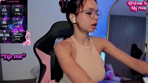 sheila smitt  online show from March 12, 2:20 am