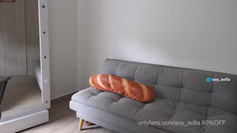 100 explicit here   online show from October 8, 6:16 pm