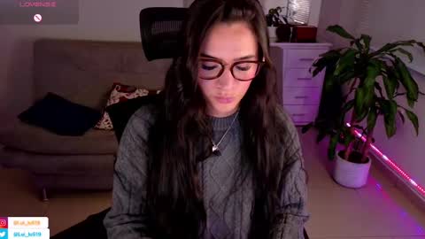 Luisa    online show from February 12, 10:59 pm