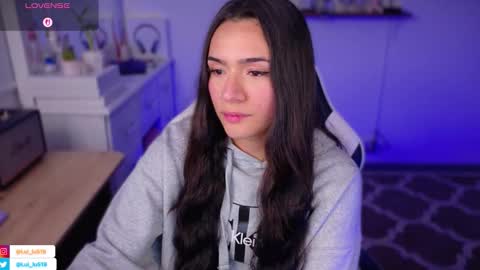 Luisa    online show from November 13, 10:19 pm