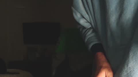 Snapshot of soyelpoti79 chatting on December 29, 3:44 am WhiteWolfFL online show from December 29, 3:44 am