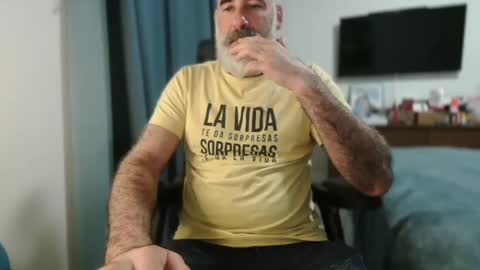 Snapshot of soyelpoti79 chatting on March 2, 1:27 pm WhiteWolfFL online show from March 2, 1:27 pm