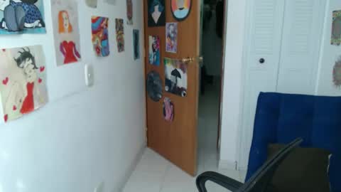 Snapshot of soynanabela chatting on April 23, 1:57 pm Nana Bela online show from April 23, 1:57 pm