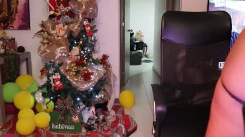 You want to talk to me more personal follow me in My Channel VIP  50 the discount       online show from December 23, 2:56 am