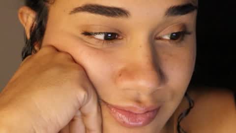 You want to talk to me more personal follow me in My Channel VIP  50 the discount       online show from January 6, 5:11 am