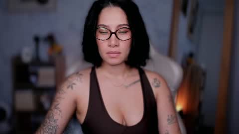 Snapshot of soytulu_ chatting on June 19, 7:39 pm brisa s online show from June 19, 7:39 pm