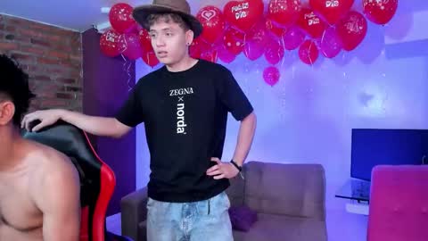 Gabo Lucas and Justin online show from February 17, 9:54 pm