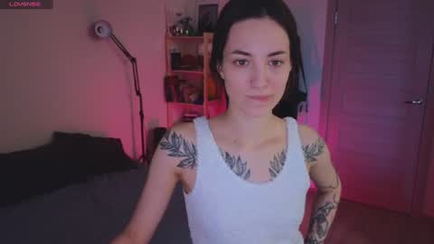 Snapshot of space_x_roxy chatting on January 7, 11:26 am Roxy online show from January 7, 11:26 am