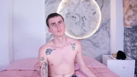 Snapshot of spaceboy_1 chatting on February 27, 9:15 pm spaceboy_1 online show from February 27, 9:15 pm