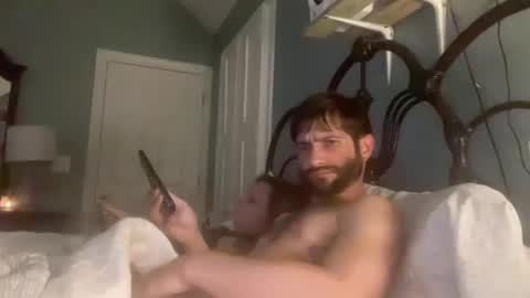 Snapshot of spacecase843 chatting on February 23, 8:28 am TrndSettrz online show from February 23, 8:28 am