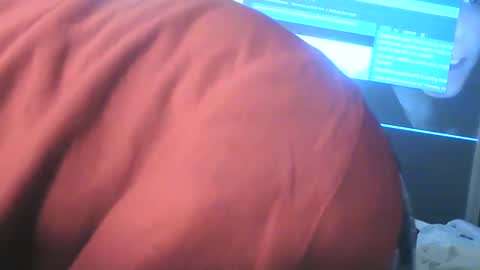 Snapshot of spacecase843 chatting on March 4, 6:15 am TrndSettrz online show from March 4, 6:15 am