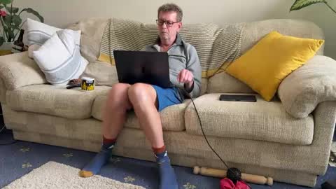 Snapshot of spaceman_fun chatting on April 9, 3:50 pm spaceman_fun online show from April 9, 3:50 pm
