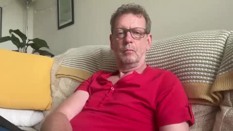 Snapshot of spaceman_fun chatting on June 7, 4:11 pm spaceman_fun online show from June 7, 4:11 pm