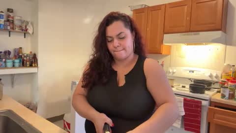 spanishcouple4255 online show from December 4, 8:39 pm