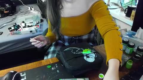 Snapshot of spanking_girls chatting on December 3, 9:33 am Evgenia online show from December 3, 9:33 am