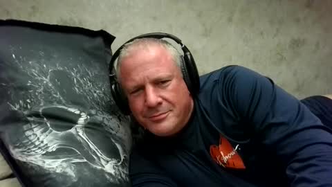 Snapshot of spankmebitches1 chatting on October 6, 8:56 am Slave online show from October 6, 8:56 am