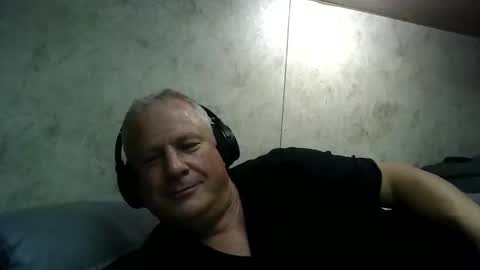 Snapshot of spankmebitches1 chatting on March 4, 12:22 pm Slave online show from March 4, 12:22 pm