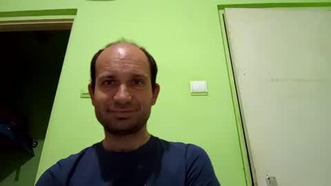 Snaiky online show from April 15, 9:15 pm