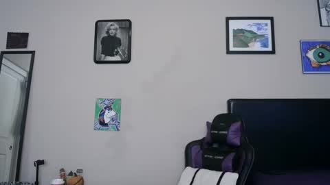 Tip 1 token  Follow me on instagram  Sparkle pinuppp online show from November 5, 7:25 pm