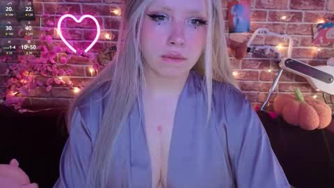 Snapshot of sparklemona chatting on March 2, 2:47 am SparkleMona online show from March 2, 2:47 am