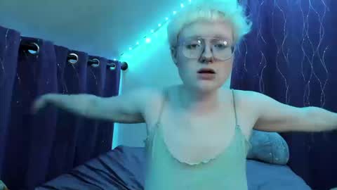 Atticus Pendragon online show from September 25, 5:11 am