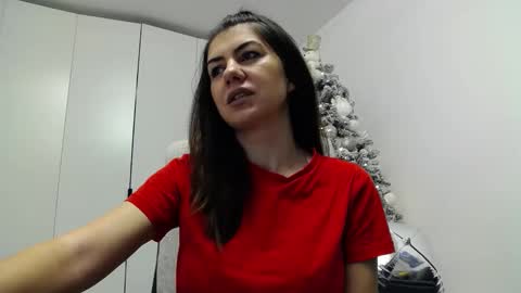 sparkly_eve online show from December 20, 9:38 am