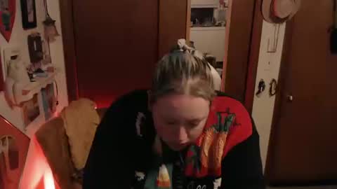 Snapshot of sparklybisexual chatting on October 15, 3:17 am sparklybisexual online show from October 15, 3:17 am