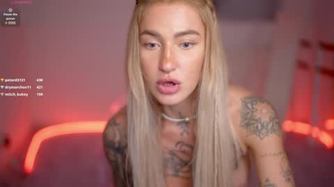 DAISY online show from December 1, 7:36 pm