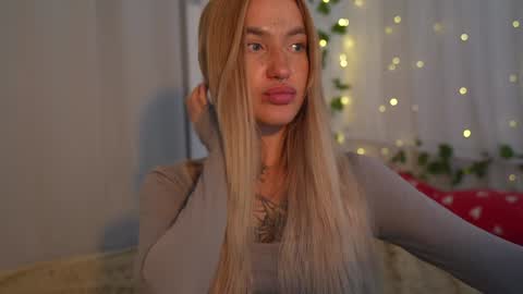 DAISY online show from January 4, 6:30 pm